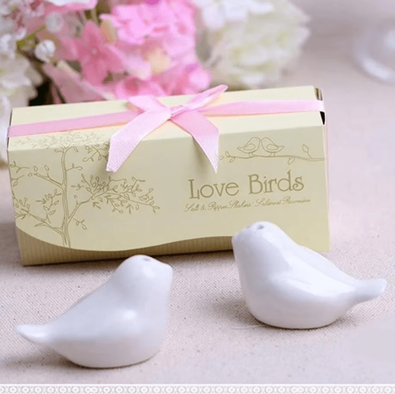 2-Piece Love Bird Salt & Pepper Shaker Set – Wedding Favors, Party & Kitchen Decor Souvenirs