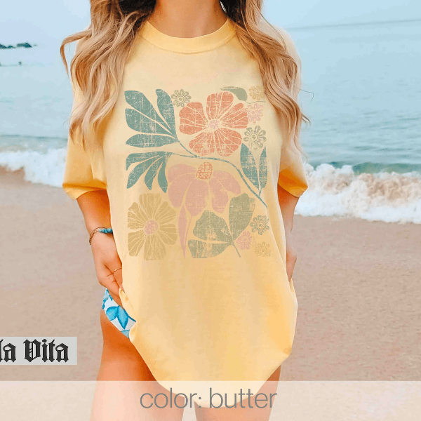 Wildflower Floral T-Shirt Comfort Colors Tee – Vintage Botanical Flower Graphic Shirt for Women