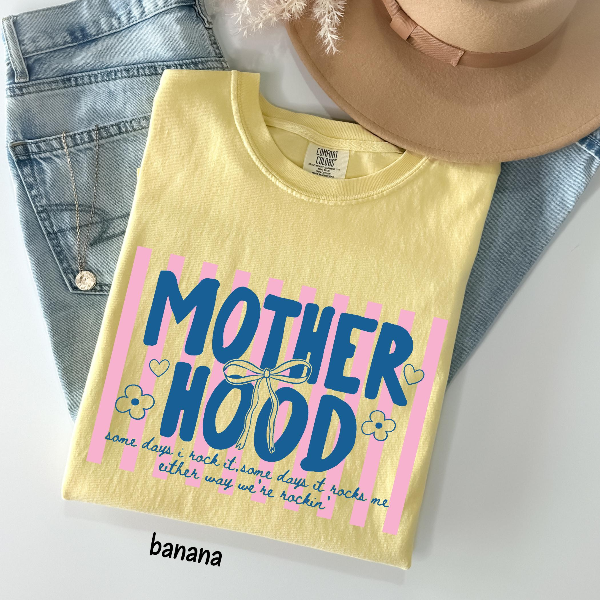Retro Motherhood Cool Mom Club T-Shirt