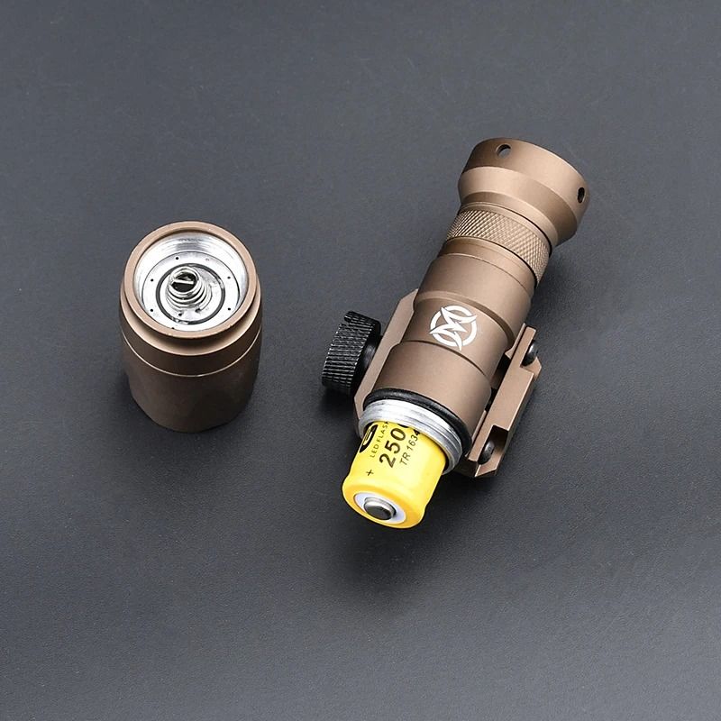 Mini Tactical Weapon Flashlight LED Scout Hunting Light with 20mm Rail Mount