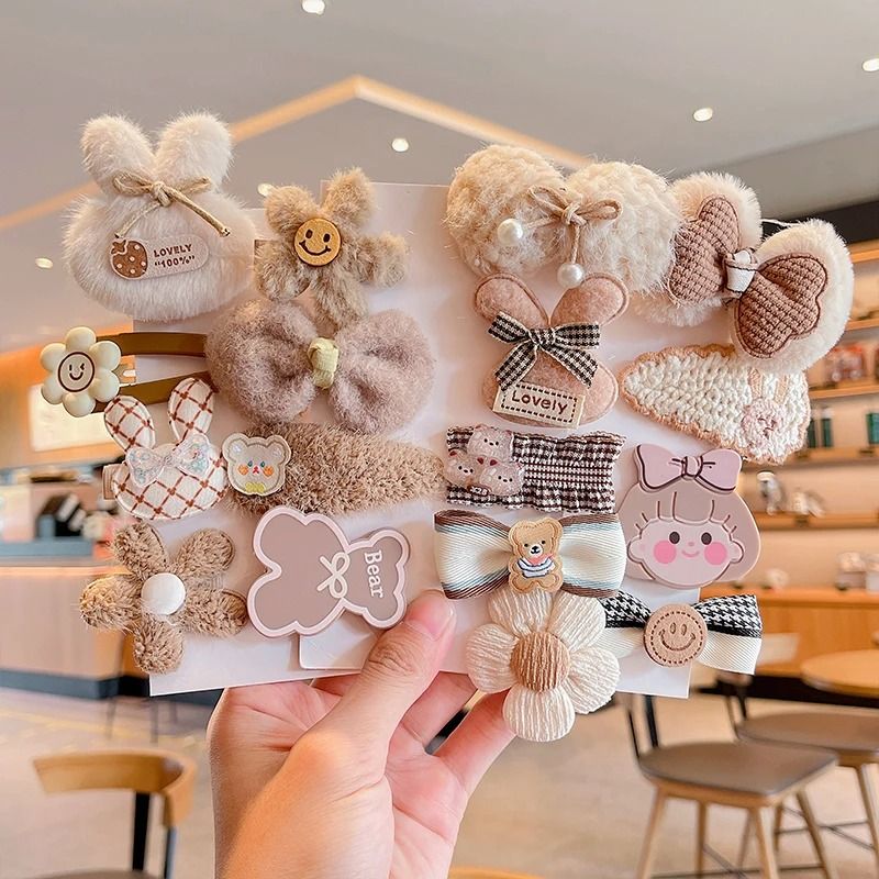 4/8-Piece Childrens Cute Plush Hair Clip Set – Sweet Cartoon Flower & Bow Barrettes for Girls