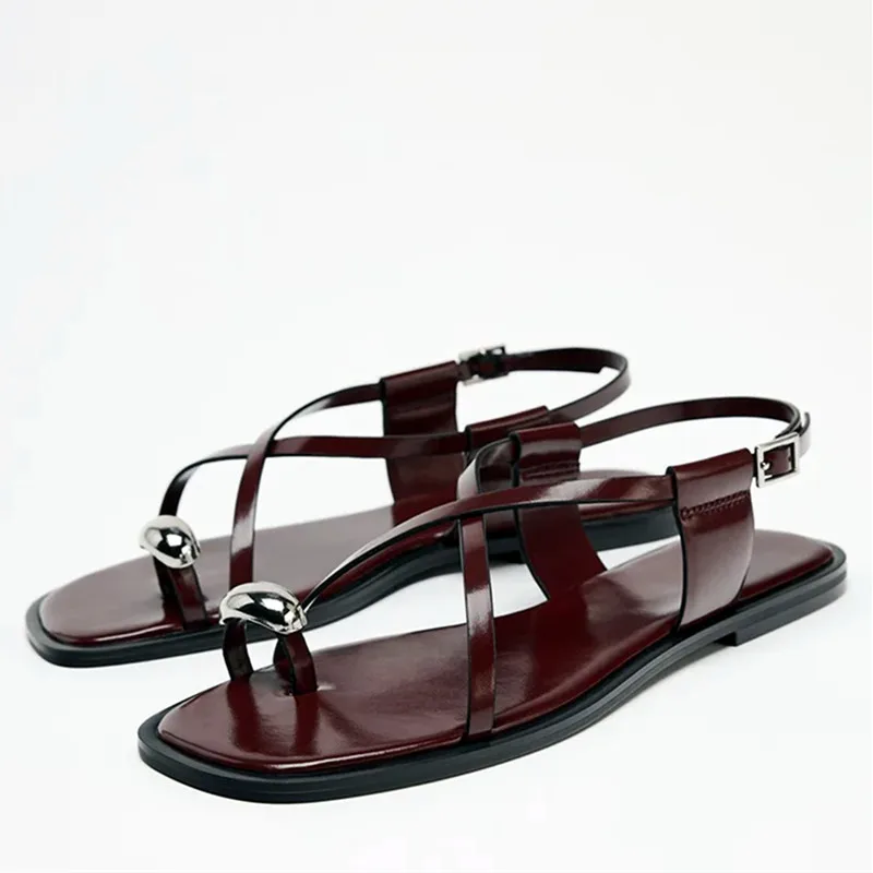 Womens Summer Cross Strap Flat Sandals with Buckle, Fashion Metal Over Toe Casual Slippers, Lightweight Comfort Beach