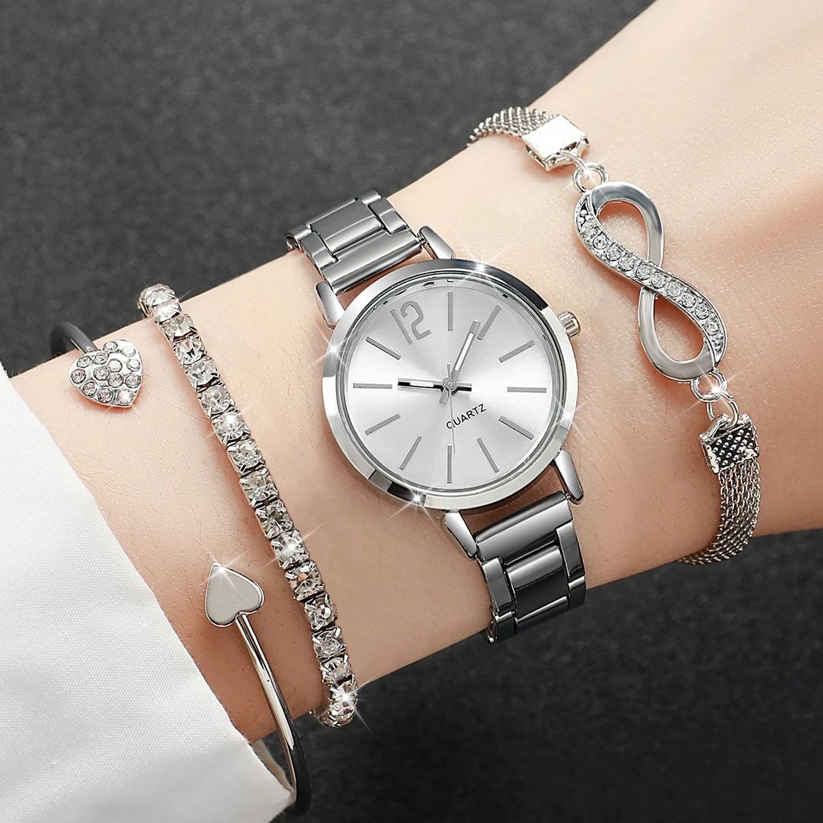 4-Piece Light Luxury Quartz Watch Set – Versatile Casual Sports Style Timepiece and Matching Bracelet Collection