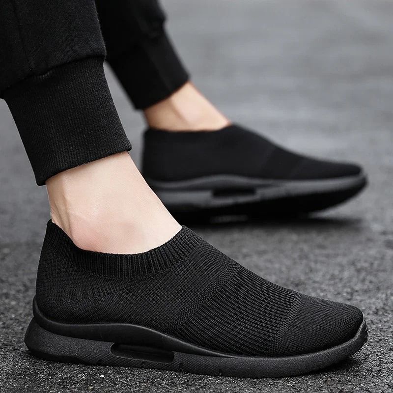 Mens Lightweight Slip On Running Shoes with Breathable Mesh Design