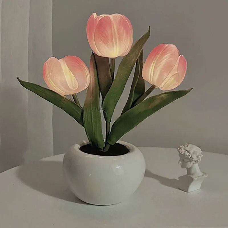 Romantic Simulation Tulip Bouquet LED Table Lamp