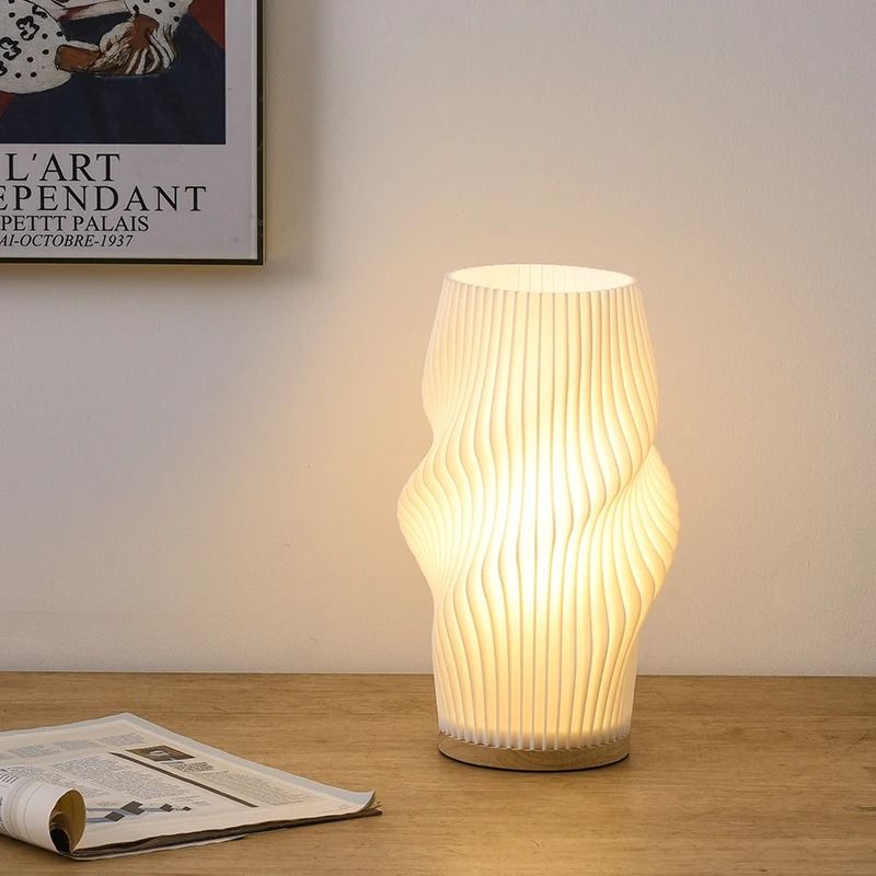 Elegant Pleated Desk Lamp for Cozy Atmosphere