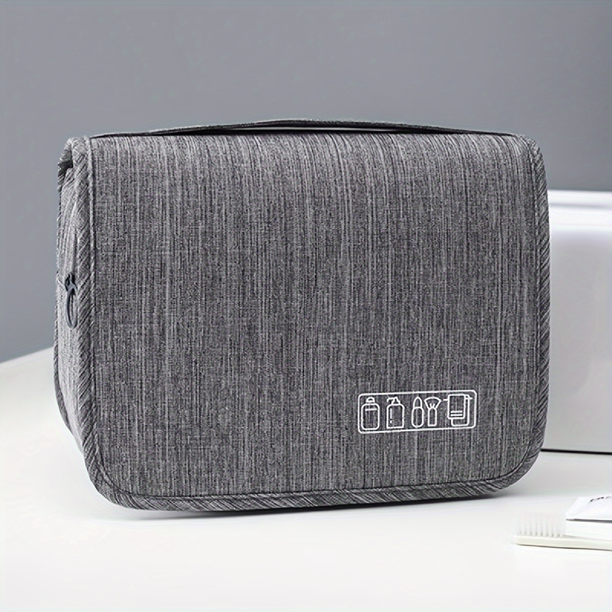 Travel Wall-Mounted Personal Hygiene Bag, Bathroom Cosmetics and Supplies Pack