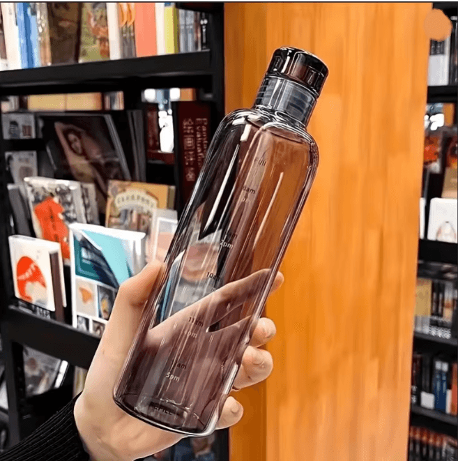 HydraTrack Leakproof Water Bottle with Time Scale 700ml
