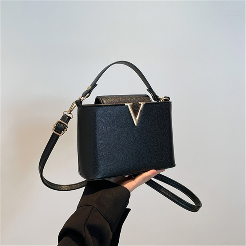 Luxury Womens Tote Bag Chic V Shaped Stylish PU Leather Bucket Bag Top Cover Handbag Women Shoulder Crossbody Bags