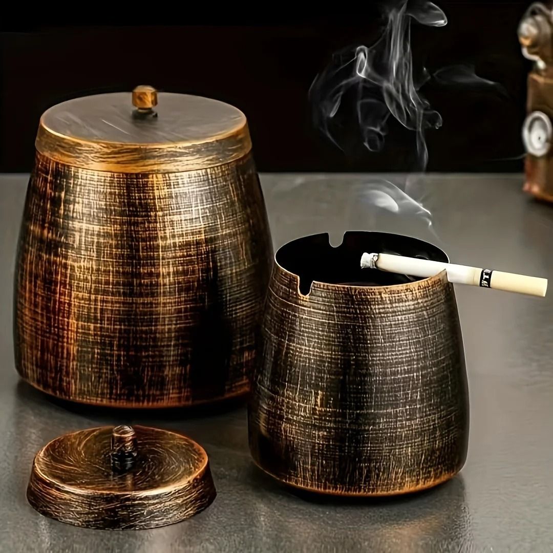Vintage-Inspired Windproof Metal Ashtray – Odorless & Smokeless Design for Home & Office
