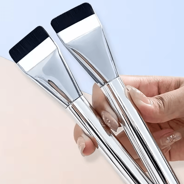 FlawlessLine Ultra Thin Flat Foundation Brush Precision Concealer Makeup Tool