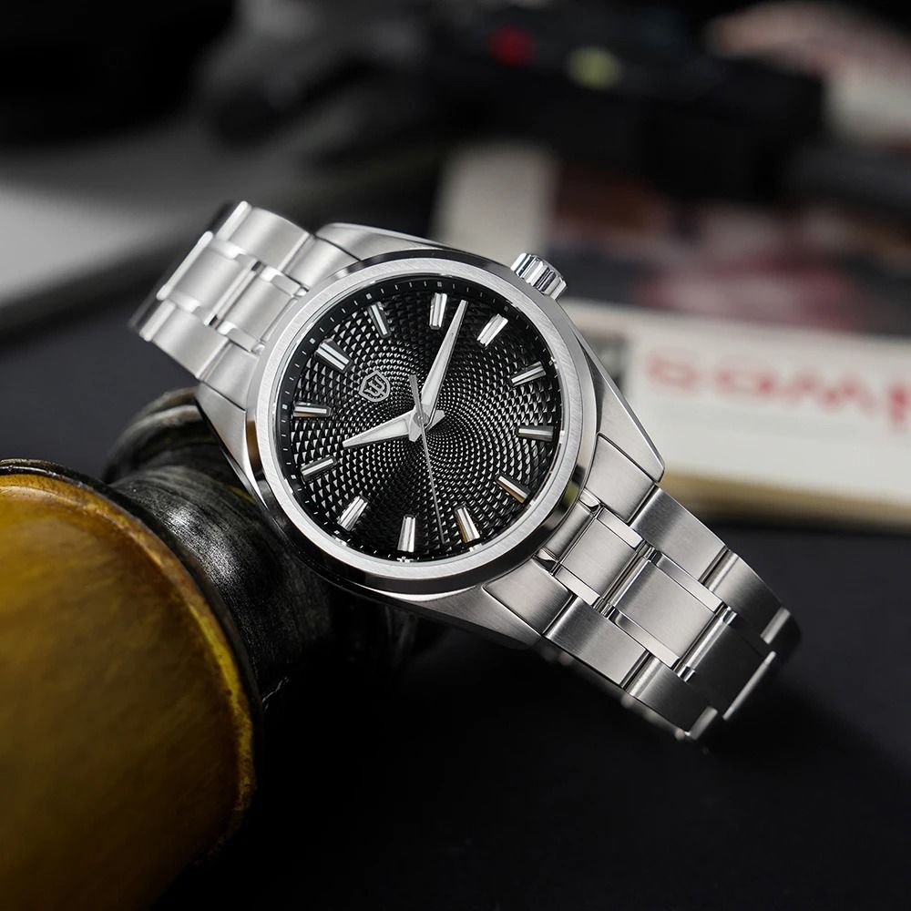 Guilloche Dial Quartz Watch – High-Precision Sweep Movement Luxury Timepiece