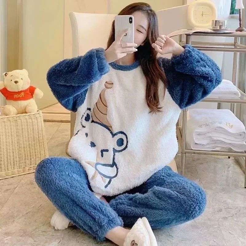 Women Winter Thick Flannel Coral Velvet Pajama Set with Cartoon Bear