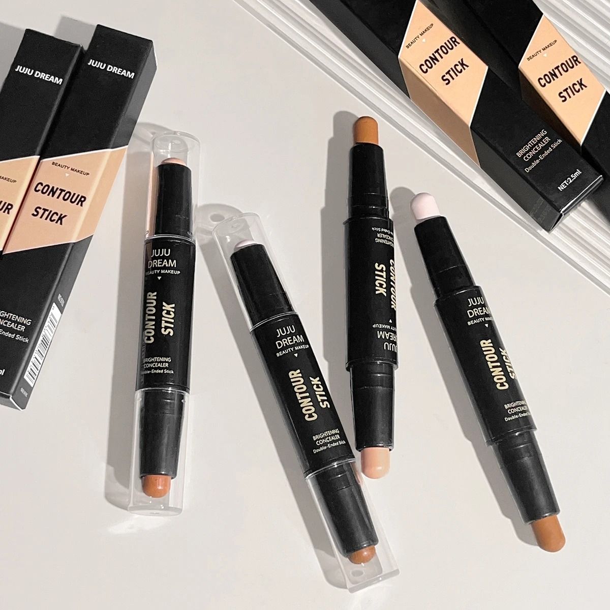 Dual-Ended Sculpting and Highlighting Contour Stick