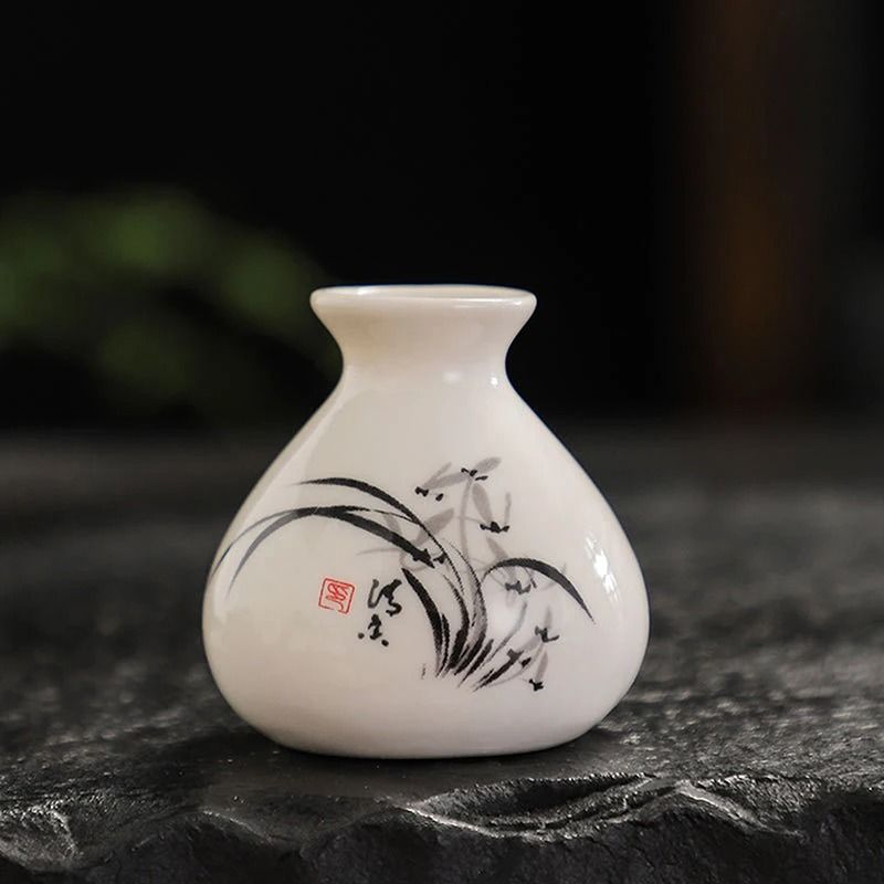 Ceramic Narrative Sculpture – High-Definition Chinese Retro Architectural Jar