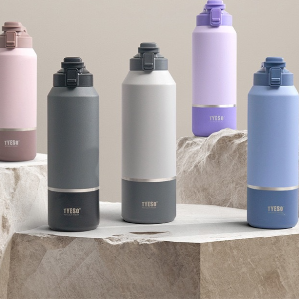 Large Capacity Insulated Water Bottle Leak Proof Travel Mug with Handle for Hiking & Outdoor Sports