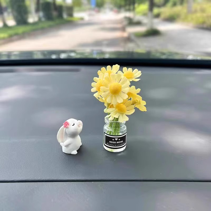 Car'S Mounted Bunny, Smelling Floral Fragrance, Healing Ornament, Mini Vase Pendant Center