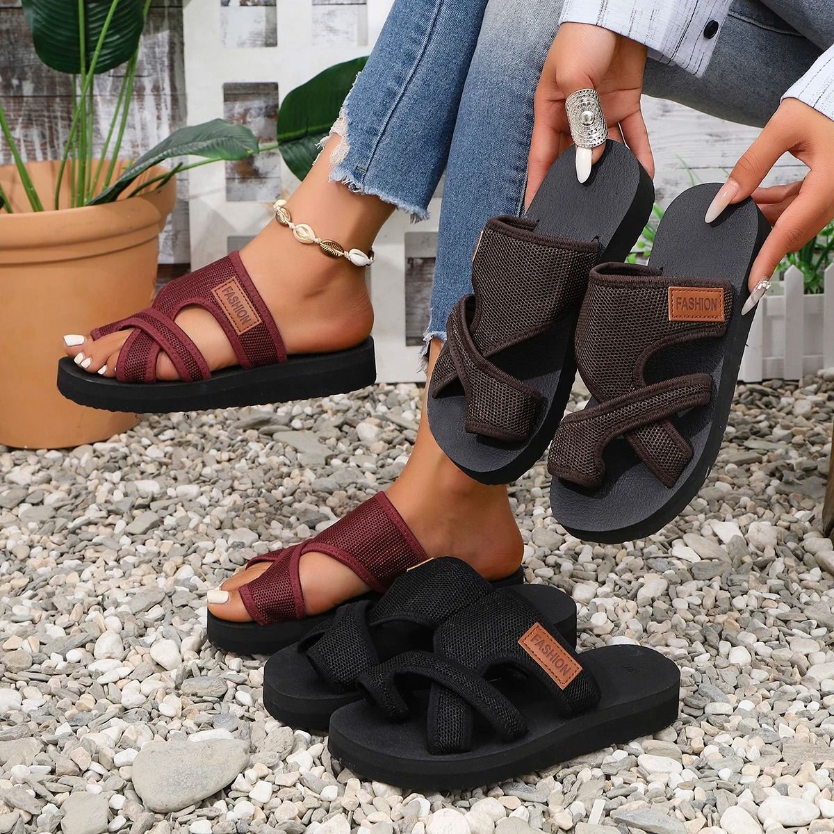 Womens Lightweight Hollow Sandals – Breathable Beach Vacation Slippers