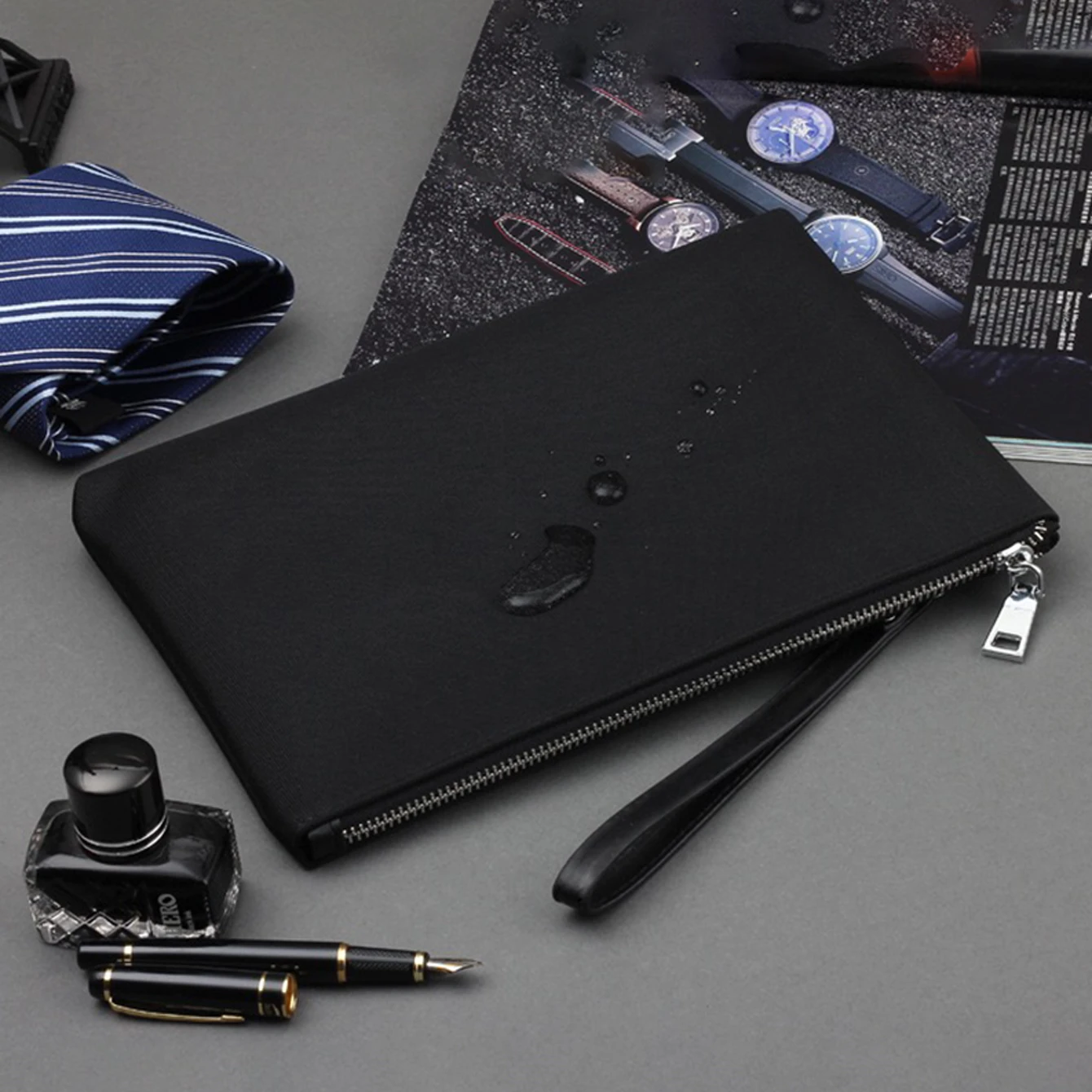 Business Slim Clutch Bag Fashionable and Portable Zipper Wristlet for Men