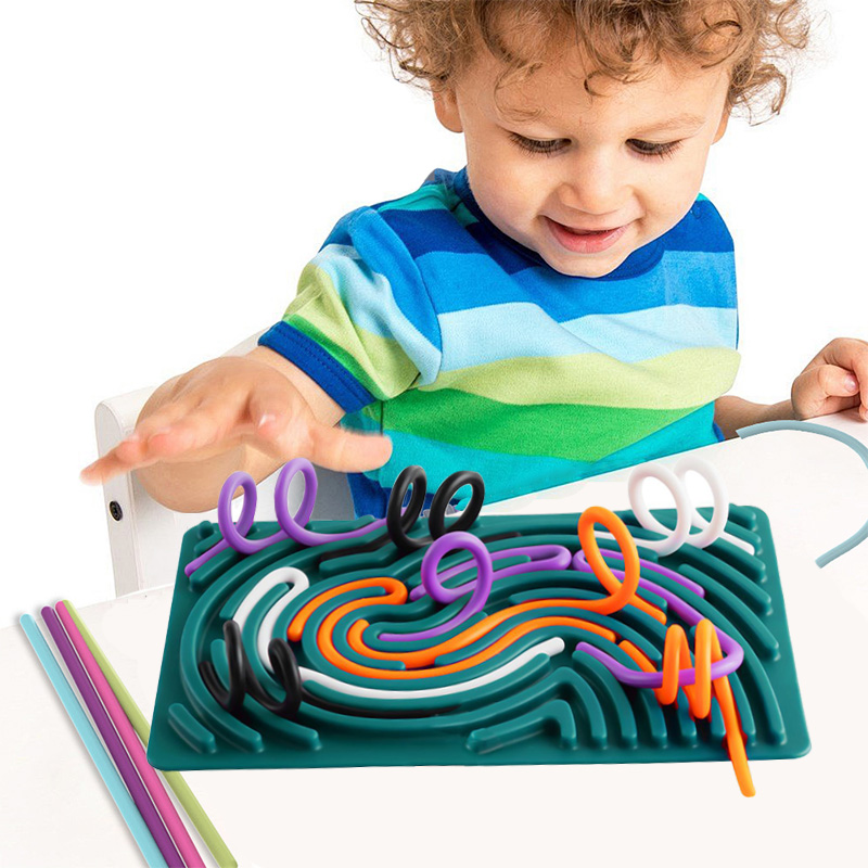 English Letter Silicone Sensory Activity Board, Fidget Toy for Kids, Silent Calming, Anxiety, ADHD, Autism, Portable Tra