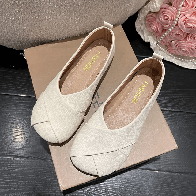Heritage Ease Womens Leather Slip On Loafers – Comfortable Casual Flats for Nursing and Everyday Wear