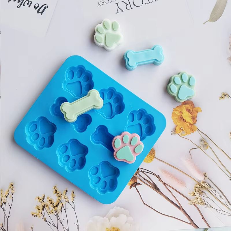 Dog Footprint Silicone Baking Mold – 3D Paw and Bone Cookie Cake Mold for Baking and Fondant