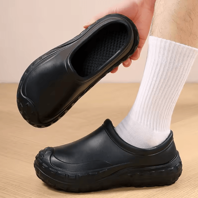 Men Outdoor Breathable Slip On Lightweight Shoes Sandals Clogs Comfortable Summer Footwear