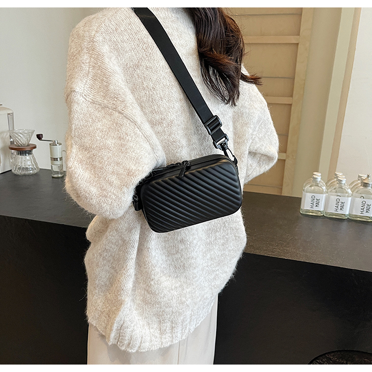 Lightweight PU Leather Crossbody Box Bag for Men and Women