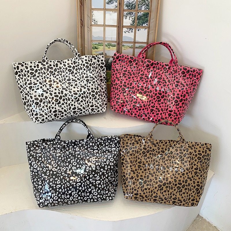Leopard Print Tote Bag Large Capacity Designer Handbag for Women Stylish Everyday Carry