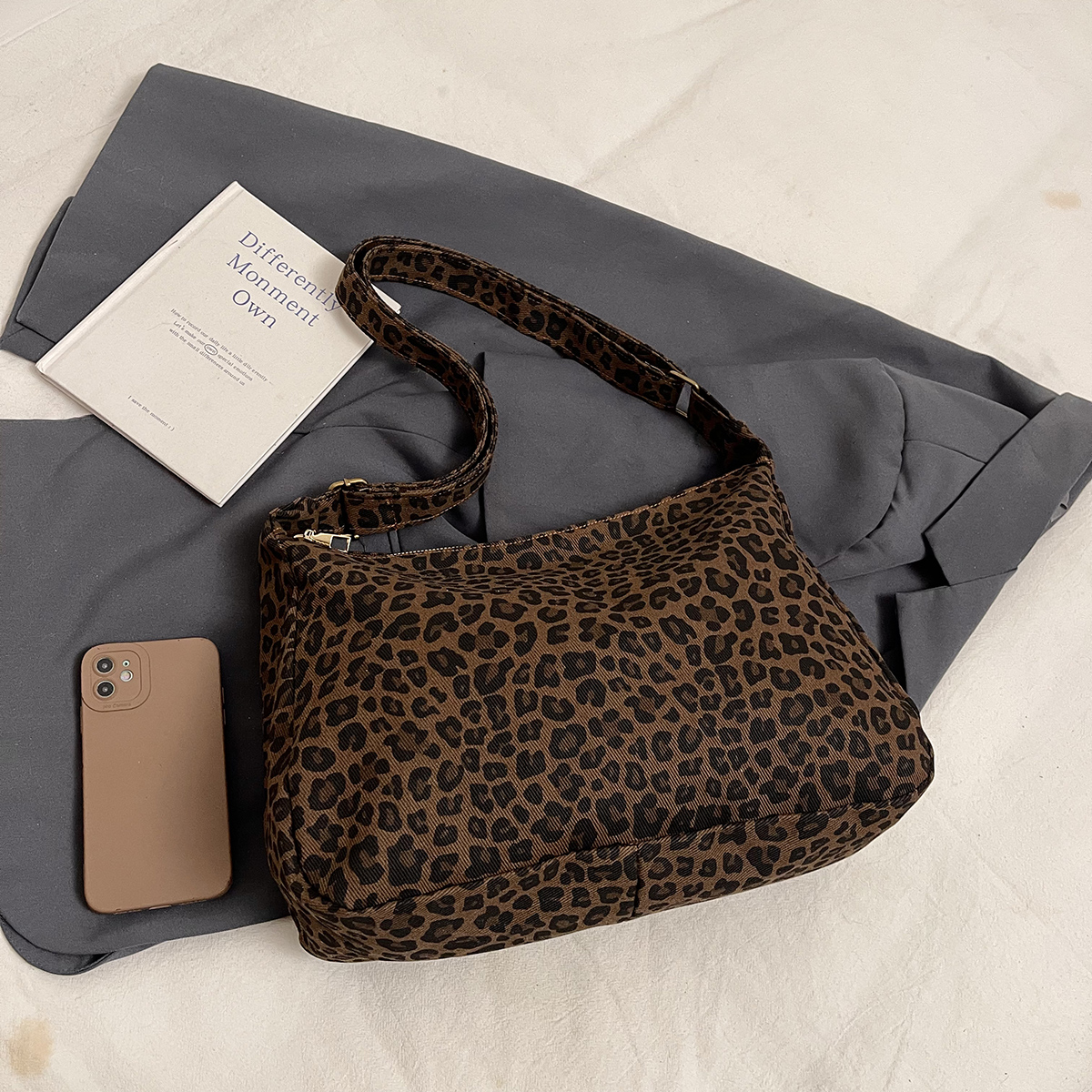Trendy Casual Soft Textile Women's Shoulder Bag, Leopard Print Crossbody