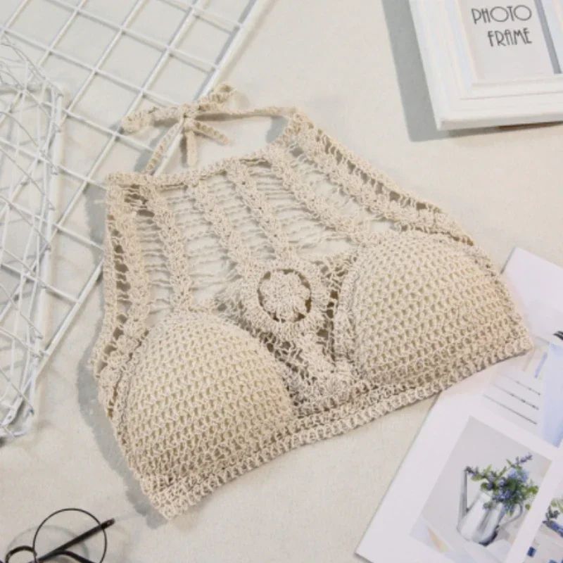 Retro Lace Halter Hollow-Out Crop Top – Tassel Beach Cami with Built-In Bra