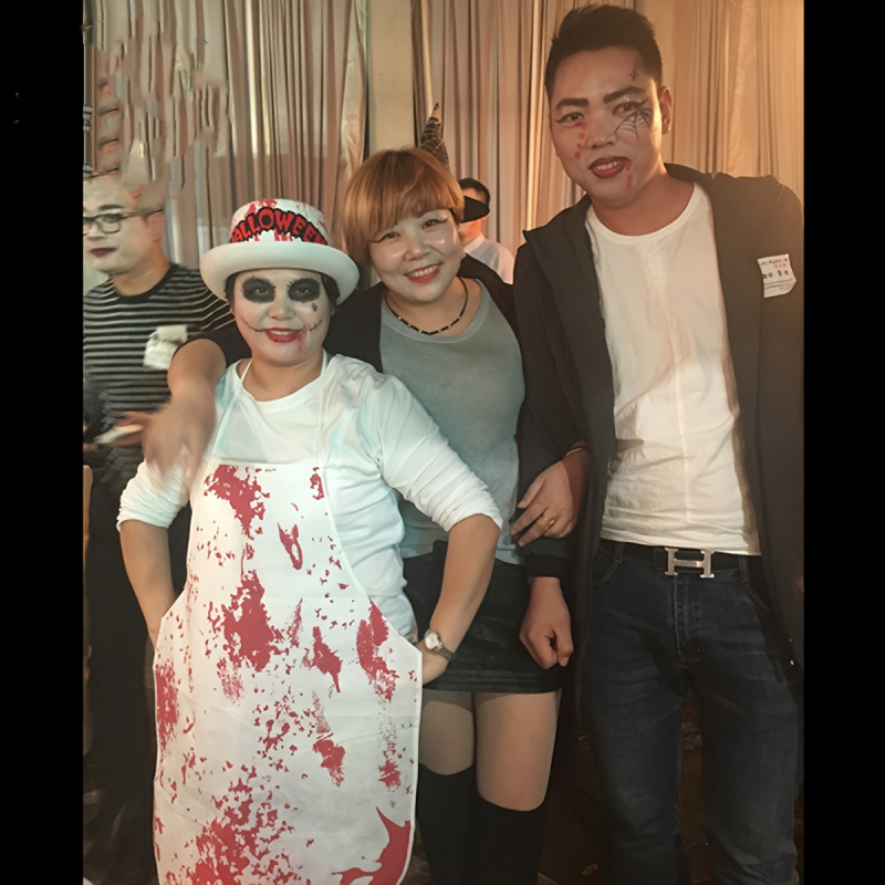 Halloween Blood Splatter Apron for Adults, Costume for Bar, Haunted House, or Party – Made of Polyester