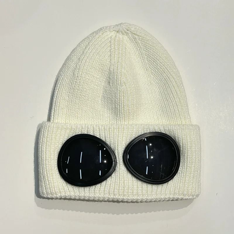 Thermal Knitted Beanie with Integrated Protection Glasses