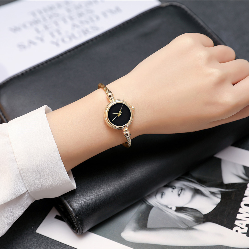 Stainless Steel Ladies Quartz Wristwatch, Women Simple Small Bracelet Watch, Retro Fashion Casual Design