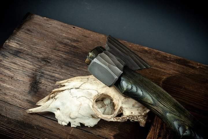 Hand-Forged Viking Bearded Tomahawk – Custom High-Carbon Steel Hunting Hatchet
