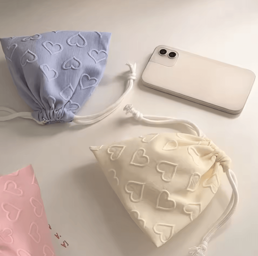 Heart Print Drawstring Storage Bag Portable Travel Organizer for Cables and Accessories