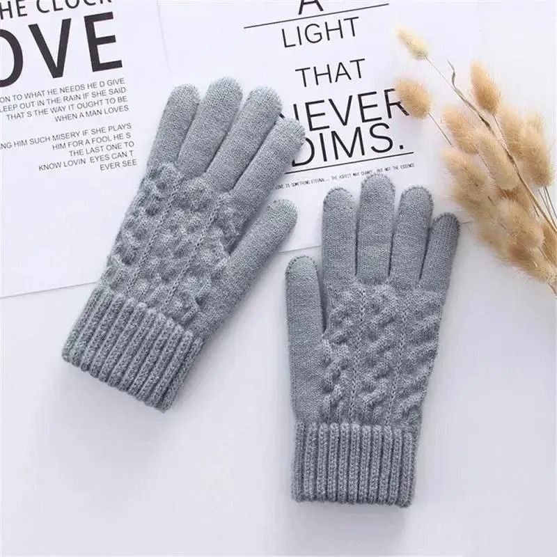 Universal Winter Thermal Touchscreen Knitted Gloves