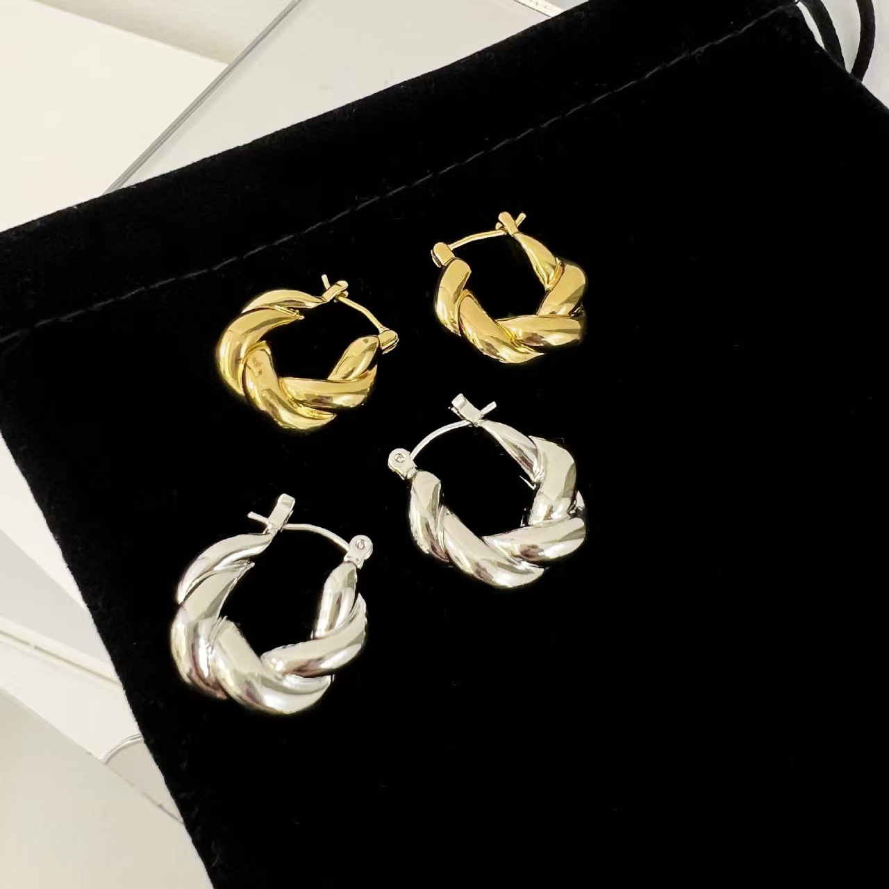Gold Plated Stainless Steel Classic Twisted Hoop Earrings Chunky Twist Circle Earrings for Women Cool Punk Jewelry Gifts