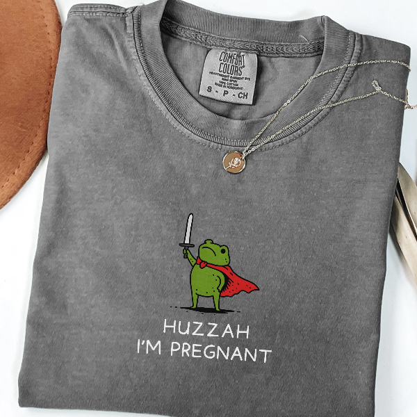 Funny Frog Pregnancy Announcement Shirt Cute Mom to Be Reveal Tee Future Mom Gift