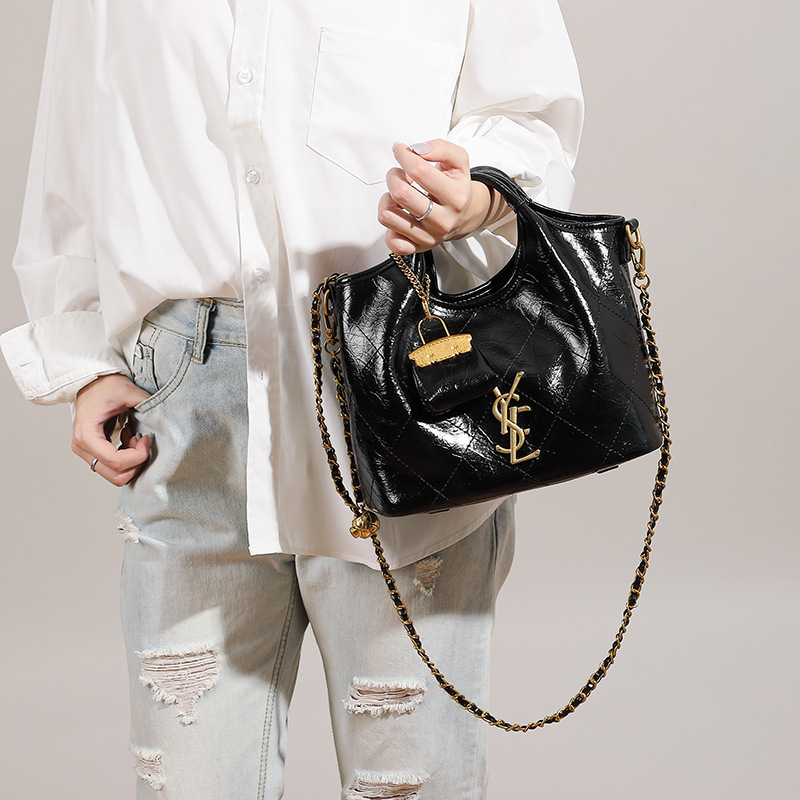 Premium Handbag with Diamond Grid Embroidery, Large Capacity Vegetable Basket Bag, Chain Bar Crossbody