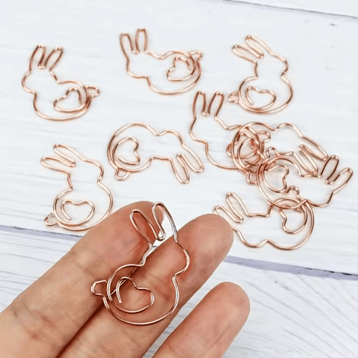 Rabbit Heart-Shaped Paper Clips (10-Pack) – Cute Bookmarks & DIY Craft Accessories