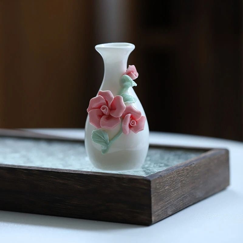 Ceramic Narrative Sculpture – High-Definition Chinese Retro Architectural Jar