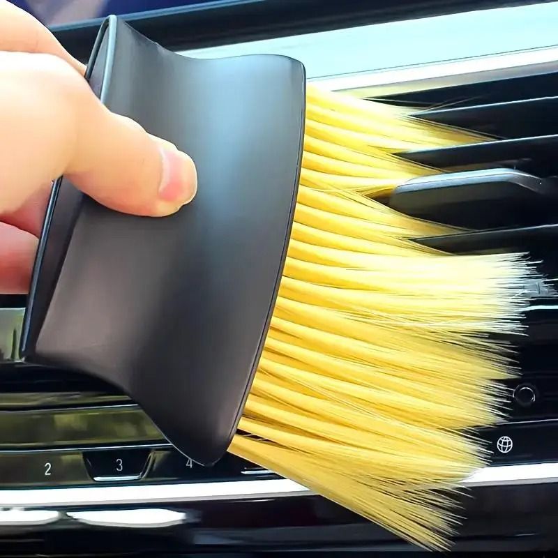 Multi-Faceted Dust Brush – Flexible Bristles & Ergonomic Handle for Detailed Cleaning