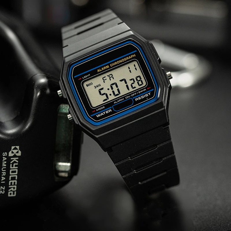 Simple Square LED Display Digital Watch Casual Silicone Strap Watch for Men