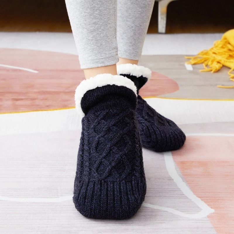 Mens Plush Thermal Slipper Socks with Non-Slip Grips