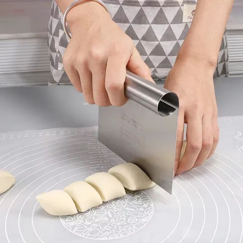 Professional Stainless Steel Cake Scraper Buttercream Edge Cake Smoother Tool Baking Pastry Spatula