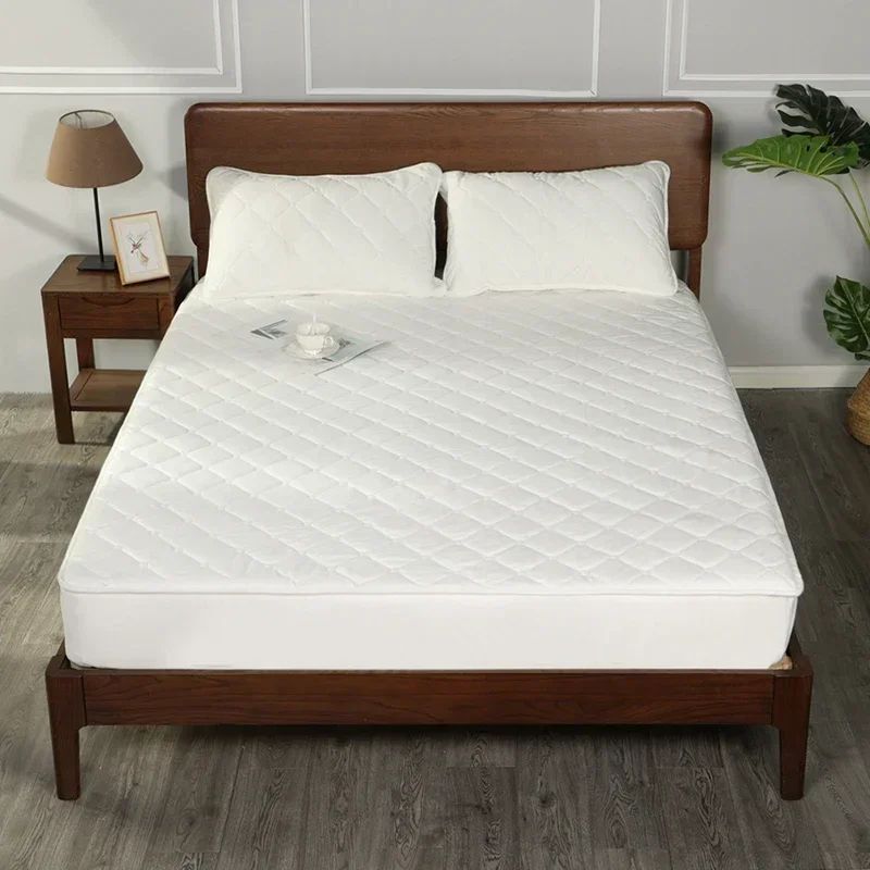 Plush Thickened Crystal Velvet Quilted Mattress Cover