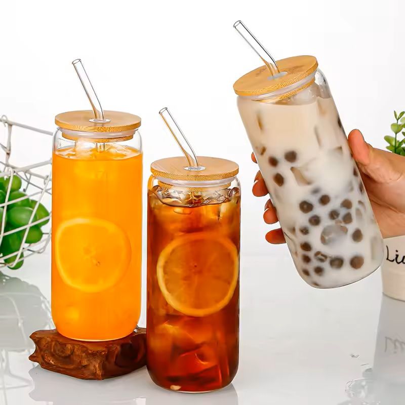 550 ml Glass Travel Cup with Wooden Lid & Straw – Transparent Bubble Tea & Cocktail Mug