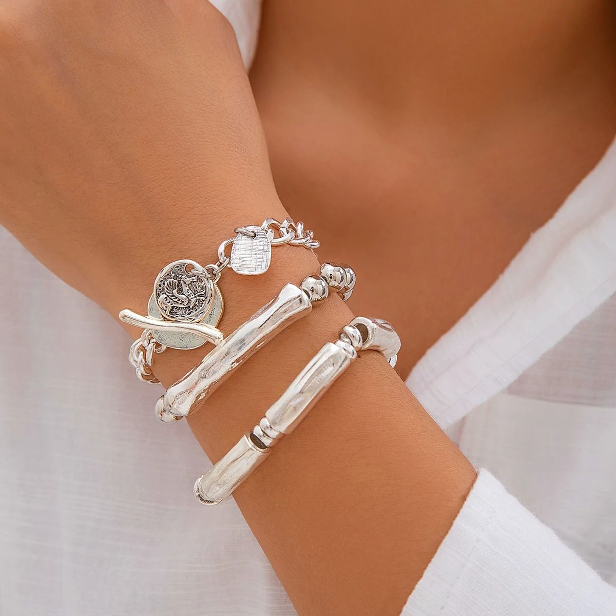 Ingemark 4Pcs/Set Vintage OT Buckle Coin Pendant Bracelet Goth Open Charm Bangles Jewelry Gift