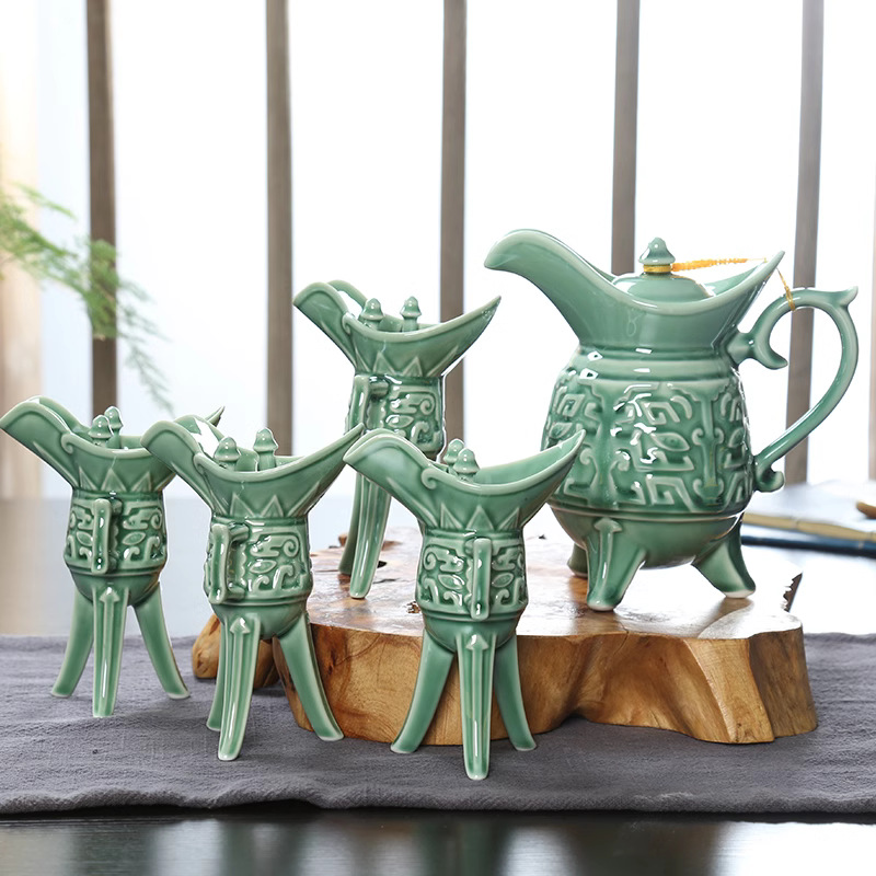 High-End Retro Ceramic Wine Set, , Home Creative Gift Box, Light Luxury Style